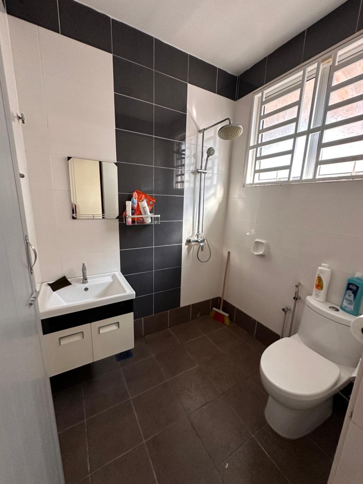 Holiday home Double Ee 6 Cars Parking Place 12pax Sitiawan